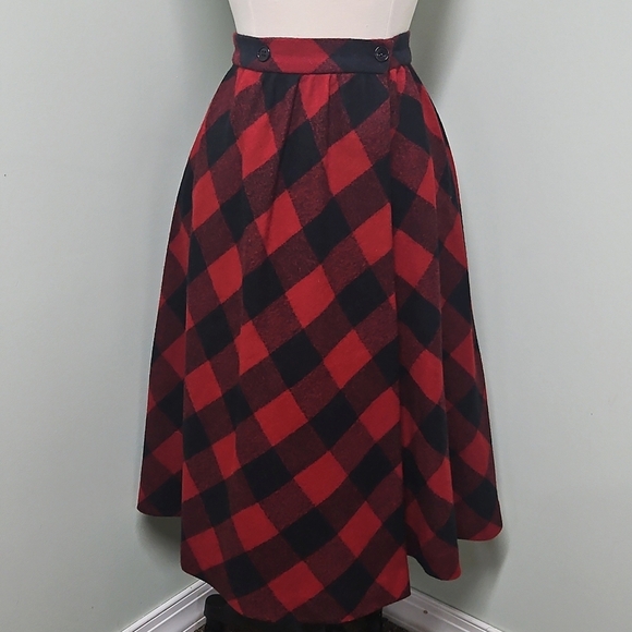 Plaid 1970s Vintage Halston III Designer Red and Black Women's Long Full Skirt - Picture 1 of 6